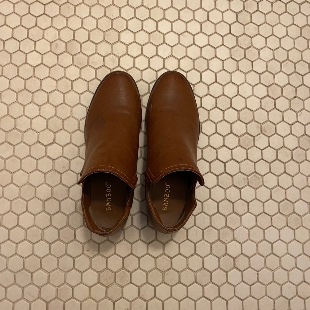 Brown booties with cutout